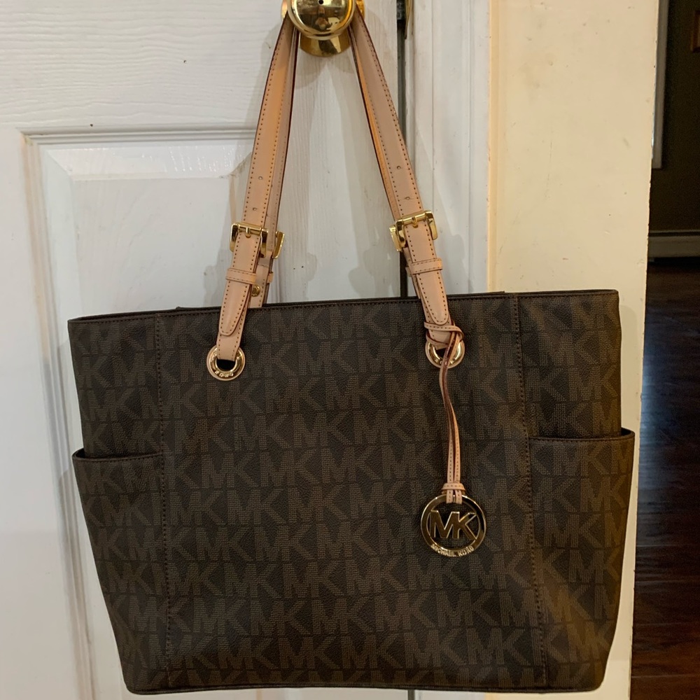 Michael Kohrs large logo tote bag